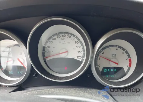 2010 Dodge Grand Caravan Hero z USA, uszkodzony, nr VIN 2D4RN3D10AR335461